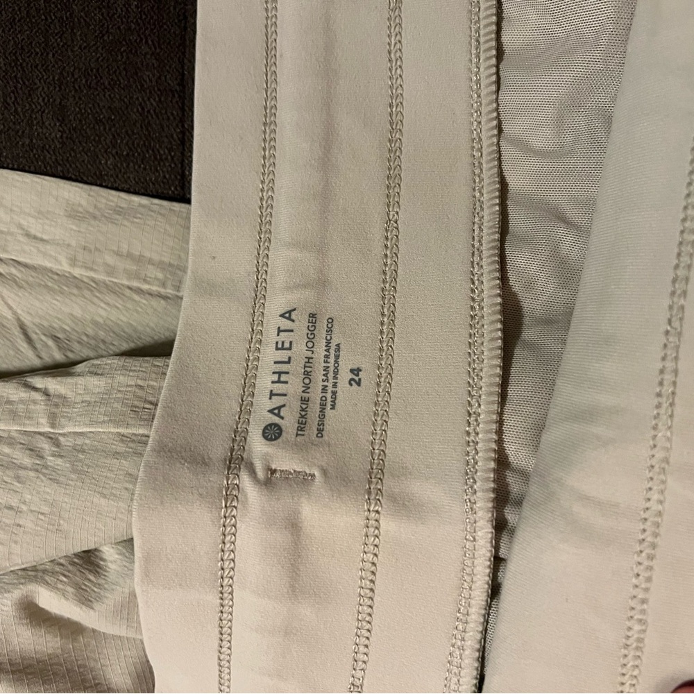 Athleta Trekkie North Jogger plus size 24 tan color new with tag - Picture 8 of 8
